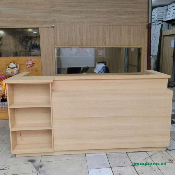 Quầy lễ tân 2m3 cư