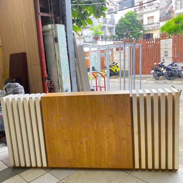 Quầy lễ tân thanh lý
