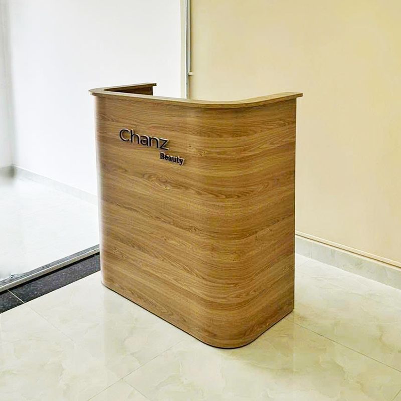 Quầy chữ U tích hợp lưu trữ