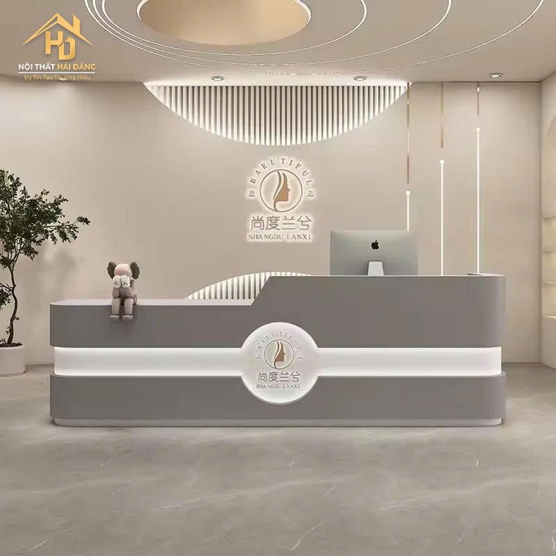 Không gian quầy lễ tân chuyên nghiệp